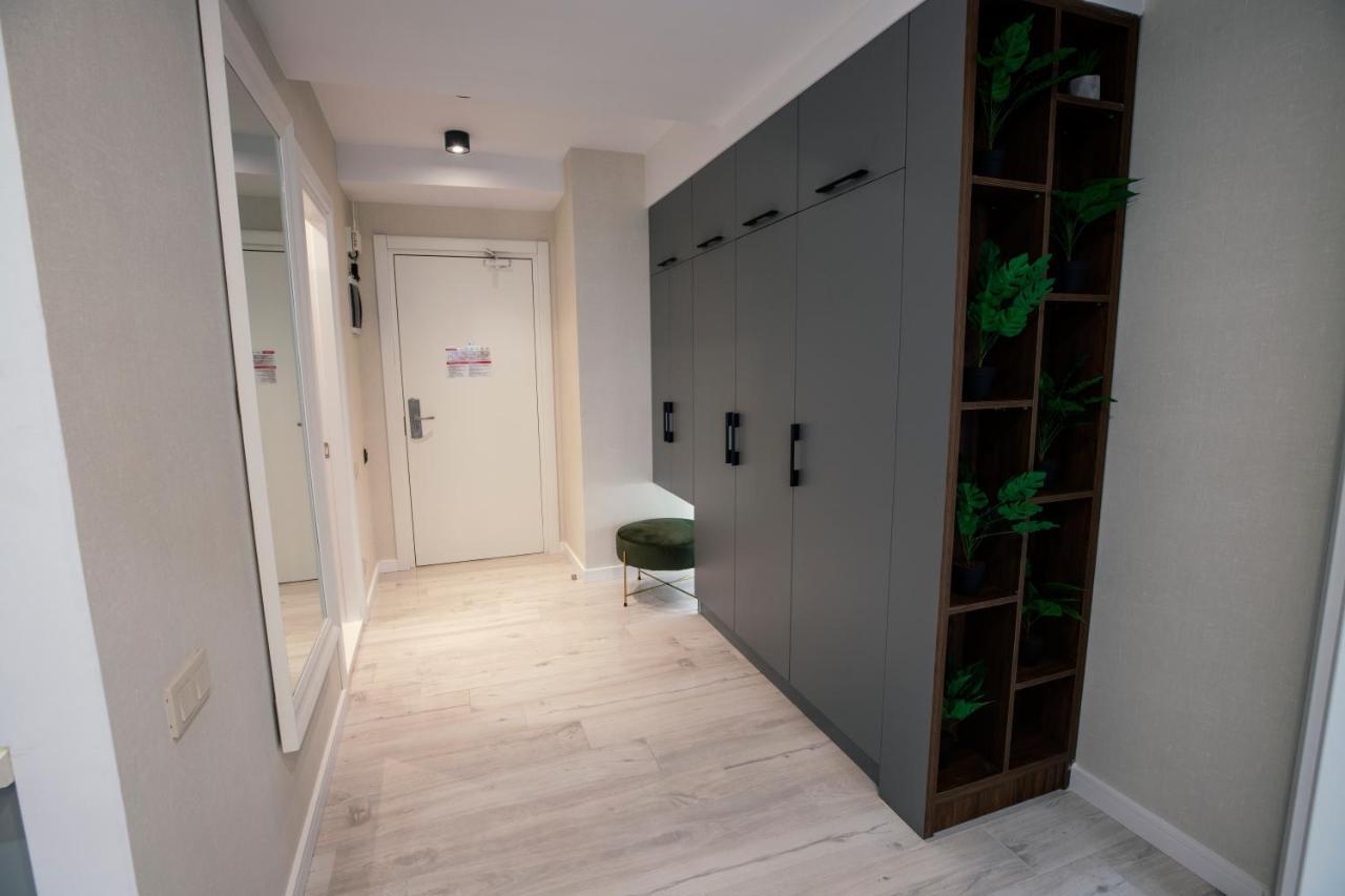 Gq Apartments On First Line Batumi Esterno foto