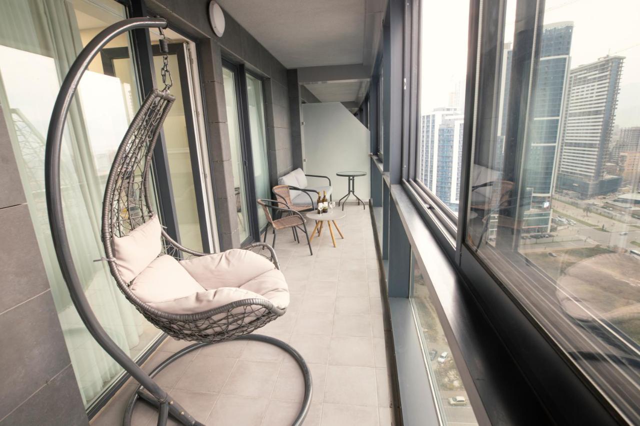 Gq Apartments On First Line Batumi Esterno foto